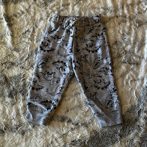 Jumping Bean Dinosaur Sweatsuit (boys) 18 month - Picture 4 of 4